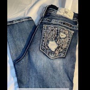 Miss Me 29 Winged Cropped Jeans